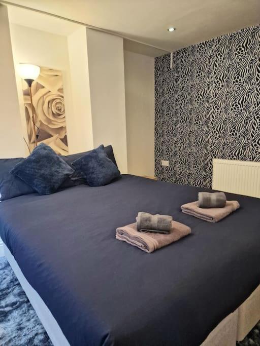 Private Courtyard Apartment In Bradford With Parking Shipley  Exterior foto